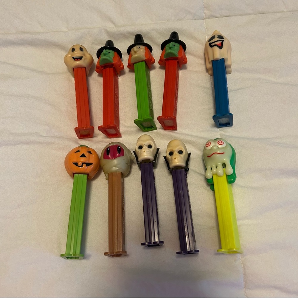Lot of 10‎ Vintage Halloween Pez